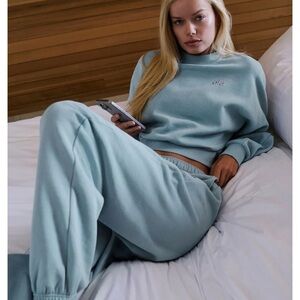 ALO Yoga Light Blue Lounge Set